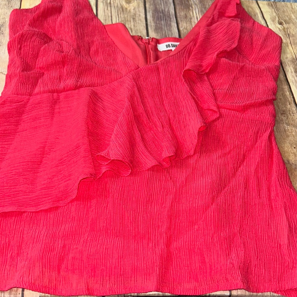 BB Dakota Dark Coral 🪸 Pink Flouncy Top, Size Large